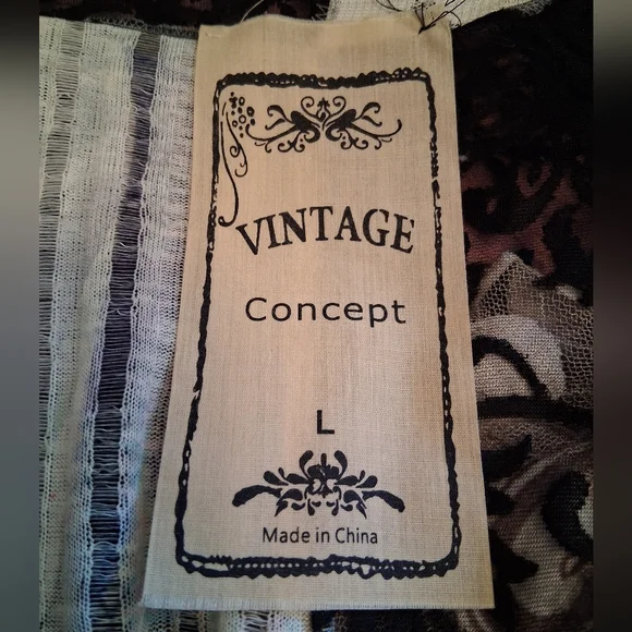 Floral Boho Open Tunic. Large - Picture 4 of 6